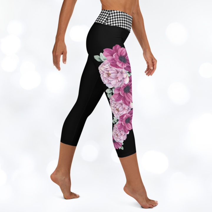 Bloom Houndstooth Yoga Capri Leggings