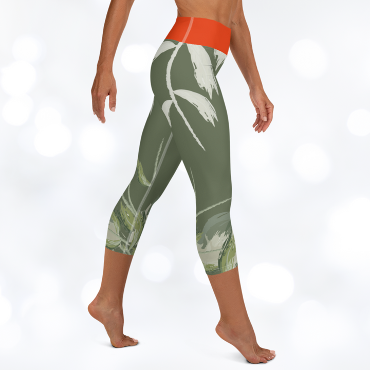 CARDINAL GREEN II Yoga Capri Leggings