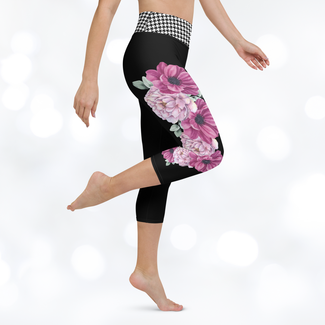 Bloom Houndstooth Yoga Capri Leggings