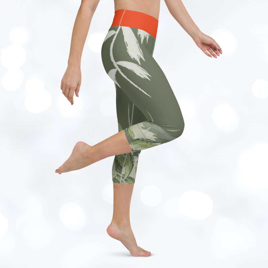 CARDINAL GREEN II Yoga Capri Leggings