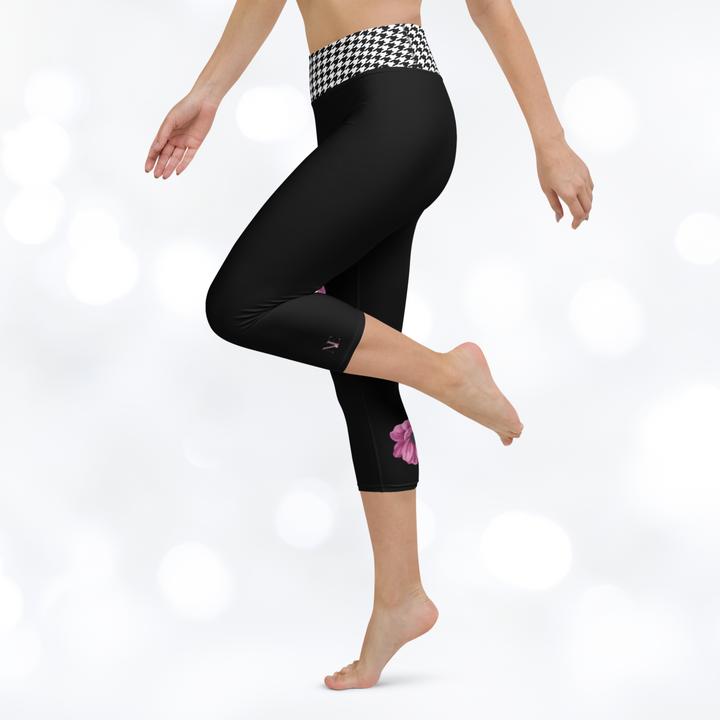 Bloom Houndstooth Yoga Capri Leggings